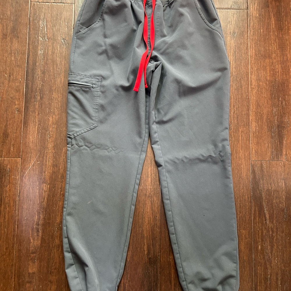 Small tall FIGS scrub joggers
